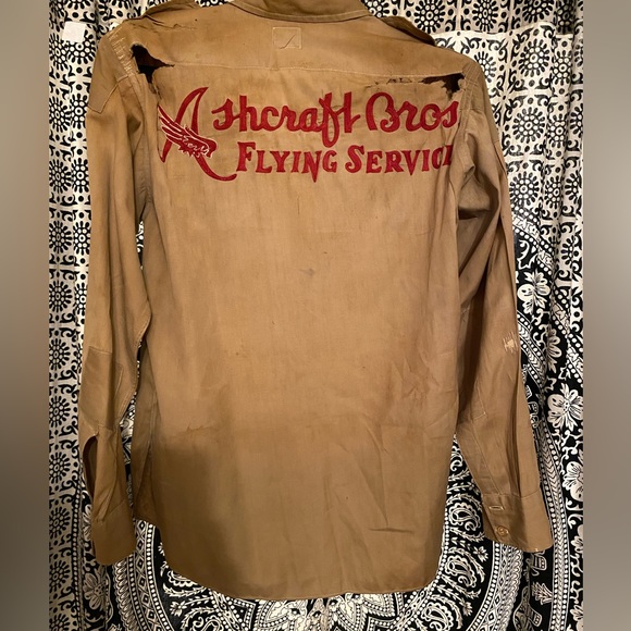 Vintage 1940s era ASHCRAFT BROS. FLYING SERVICE technician work shirt. - Picture 3 of 9